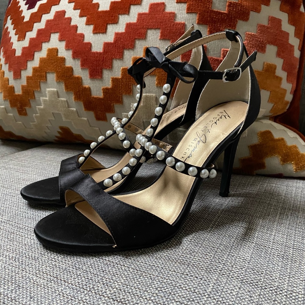 Badgley Mischka strappy sandals